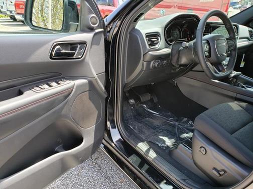 DB Black Clearcoat 2026 Dodge Durango GT