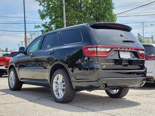 DB Black Clearcoat 2026 Dodge Durango GT