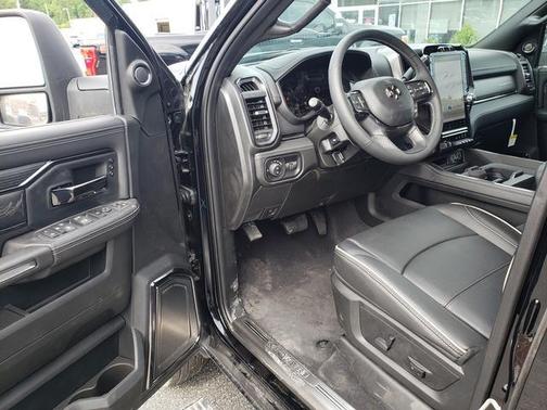 2024 RAM 3500 Limited Crew Cab 4x4 8' Box