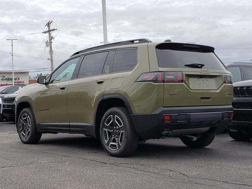 '41 2026 Jeep Cherokee Laredo