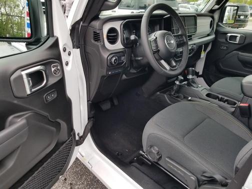 2025 Jeep Wrangler 4xe Sport S