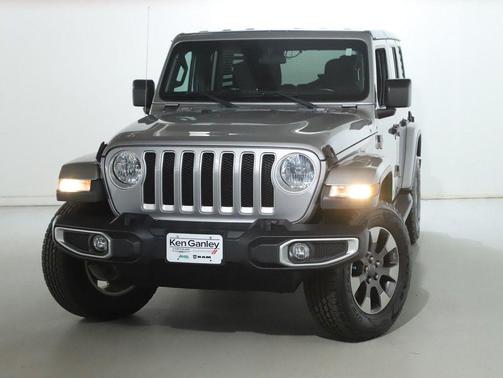 Billet Silver Metallic Clearcoat 2018 Jeep Wrangler Unlimited Sahara
