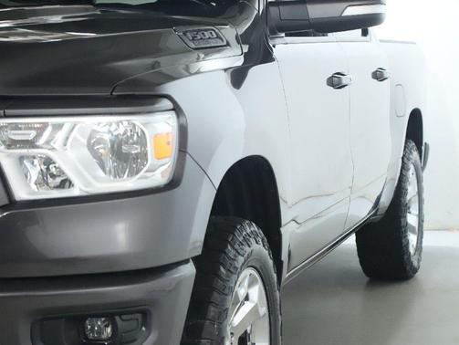 Granite Crystal Metallic Clearcoat 2020 RAM 1500 Big Horn/Lone Star
