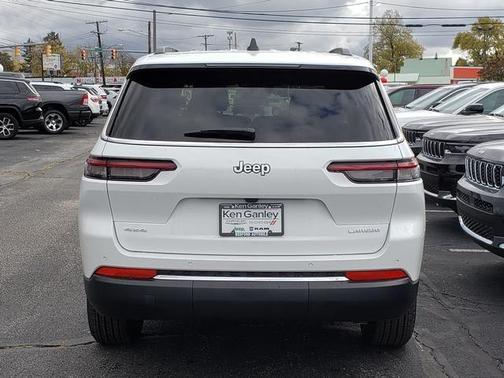 2025 Jeep Grand Cherokee L Laredo