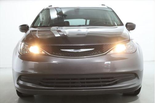 2020 Chrysler Voyager LXI