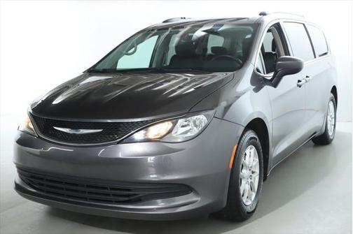 2020 Chrysler Voyager LXI