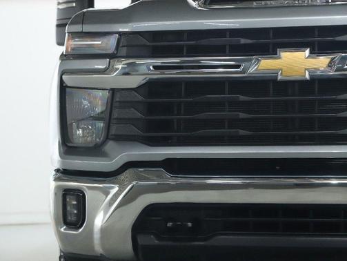 Sterling Gray Metallic 2024 Chevrolet Silverado 2500 LT