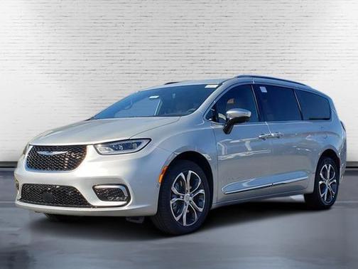 2026 Chrysler Pacifica L