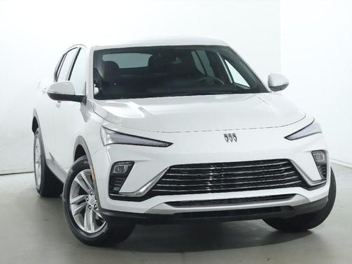 Summit White 2025 Buick Envista Preferred FWD