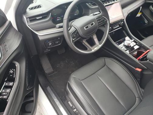 2024 Jeep Grand Cherokee 4xe Trailhawk