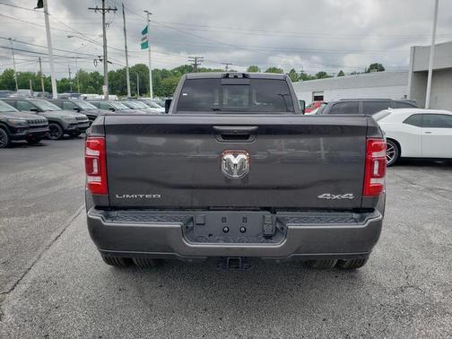 2024 RAM 3500 Limited Crew Cab 4x4 8' Box