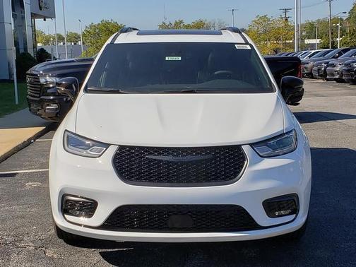 2026 Chrysler Pacifica Limited