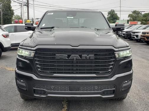Diamond Black Crystal Pearlcoat 2027 RAM 1500 Laramie