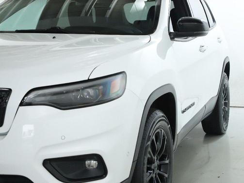 2023 Jeep Cherokee Altitude