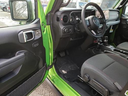 Mojito Clearcoat 2026 Jeep Wrangler Rubicon