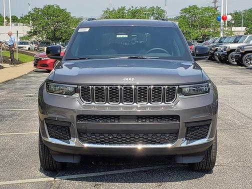 2025 Jeep Grand Cherokee L Laredo