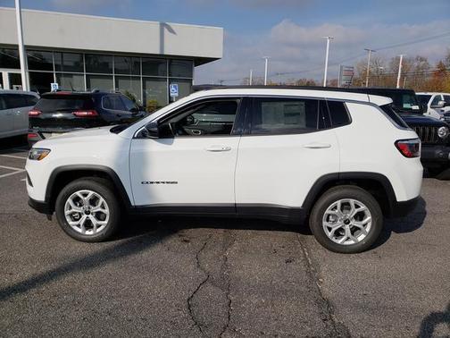 2025 Jeep Compass Latitude
