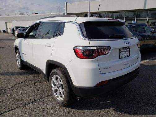 2025 Jeep Compass Latitude