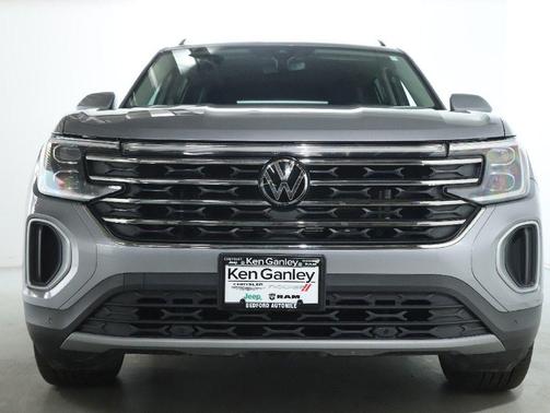 2025 Volkswagen Atlas 2.0T SE w/Technology 4MOTION