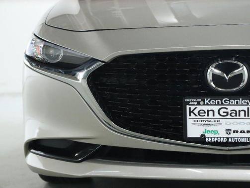 2025 Mazda Mazda3 FWD w/Preferred Package