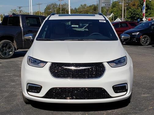 2026 Chrysler Pacifica L
