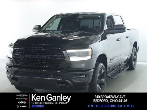 Diamond Black Crystal Pearlcoat 2019 RAM 1500 Big Horn