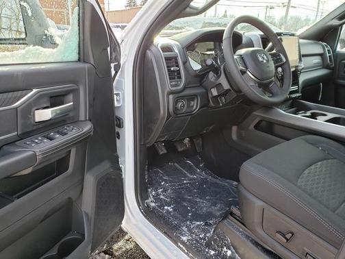 2026 RAM 2500 Big Horn Crew Cab 4x4 6'4' Box