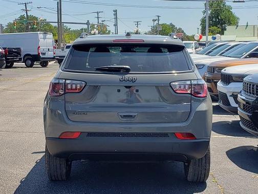 Sting-Gray Clearcoat 2026 Jeep Compass Sport