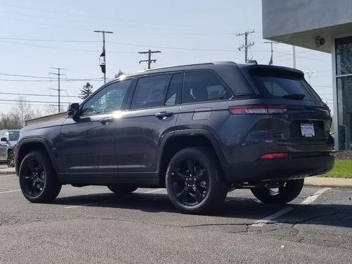 2025 Jeep Grand Cherokee Limited X