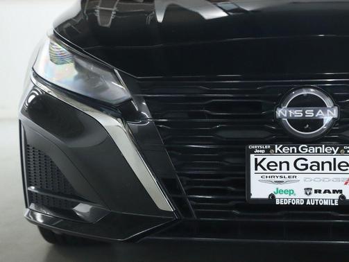 Super Black Clearcoat 2025 Nissan Altima 2.5 SV
