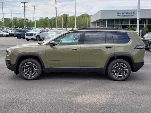 '41 2026 Jeep Cherokee Laredo