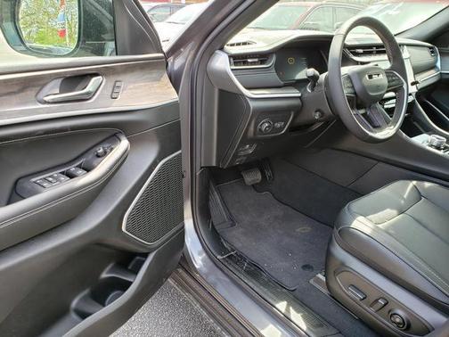 Baltic Gray Metallic Clearcoat 2026 Jeep Grand Cherokee Limited