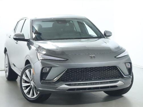 Moonstone Gray Metallic 2024 Buick Envista Avenir FWD