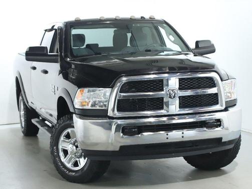 2018 RAM 2500 Tradesman Crew Cab 4x4 8' Box