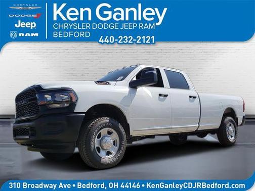 2024 RAM 3500 Tradesman Crew Cab 4x4 8' Box