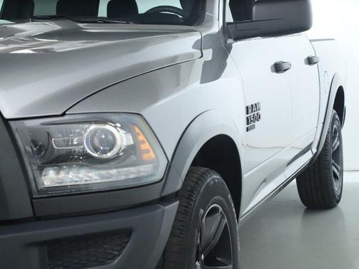 2024 RAM 1500 Classic Warlock Crew Cab 4x4 5'7' Box