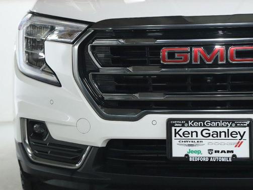 2023 GMC Terrain AWD AT4