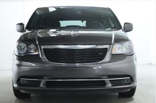 2015 Chrysler Town & Country S