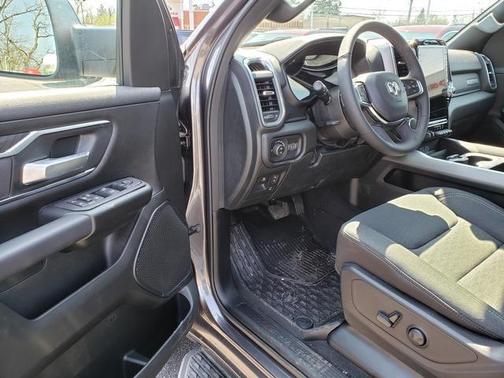 Granite Crystal Metallic Clearcoat 2026 RAM 1500 Big Horn/Lone Star