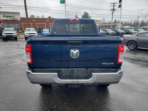 2024 RAM 3500 Tradesman Crew Cab 4x4 6'4' Box