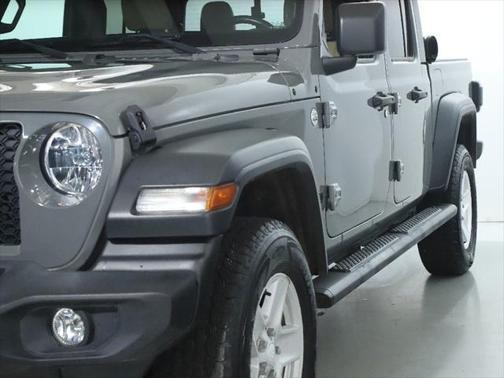 2020 Jeep Gladiator Sport S