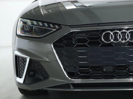 2023 Audi A4 45 S line Premium Plus