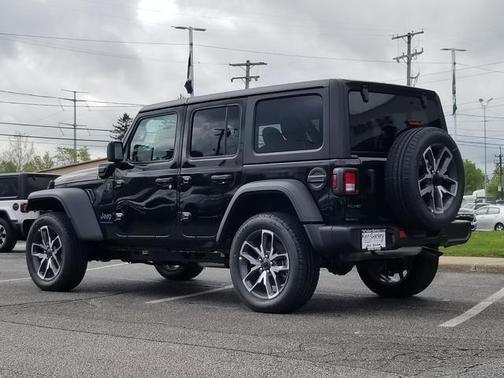 2025 Jeep Wrangler 4xe Sport S