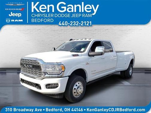 2024 RAM 3500 Limited Crew Cab 4x4 8' Box