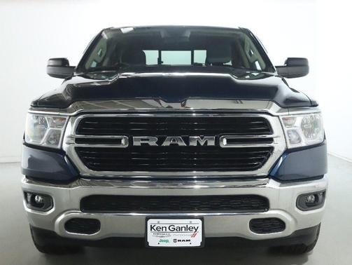 Patriot Blue Pearlcoat 2020 RAM 1500 Big Horn/Lone Star