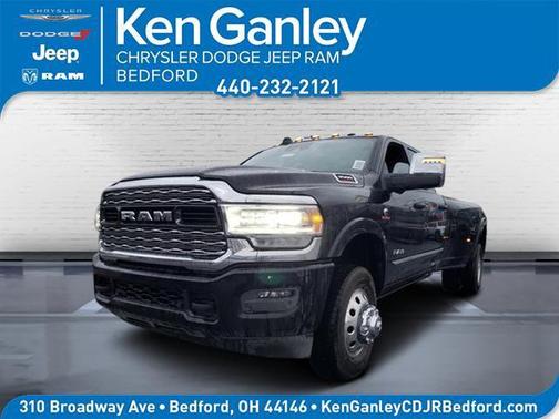 2024 RAM 3500 Limited Crew Cab 4x4 8' Box