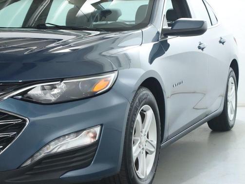 Lakeshore Blue 2024 Chevrolet Malibu FWD 1LT