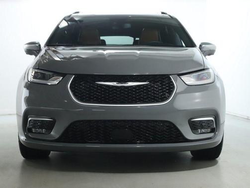 2022 Chrysler Pacifica L