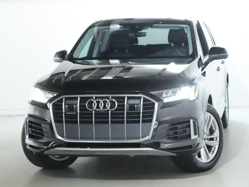 2024 Audi Q7 55 Premium Plus