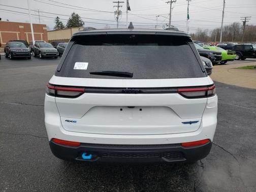 2024 Jeep Grand Cherokee 4xe Trailhawk